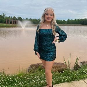 Lucy in the Sky Shantelle Dress Emerald Green Size Large